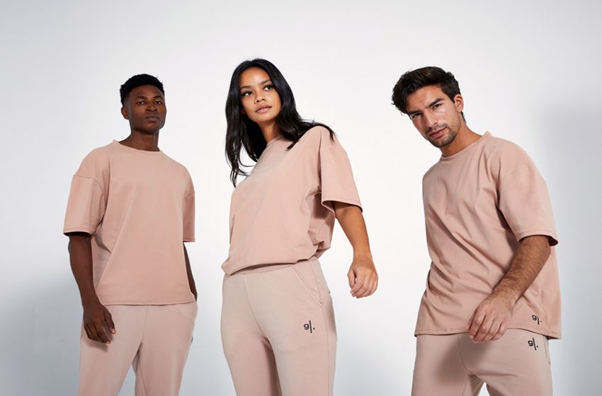  Glossy Lounge, the all-new luxury sustainable loungewear brand launches its first campaign with Noor Stars