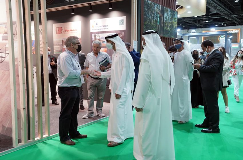  حضور كثيف من مختلف دول العالم في اليومين الأولين من معرض دبي الدولي للأخشاب ومكائن الأخشاب