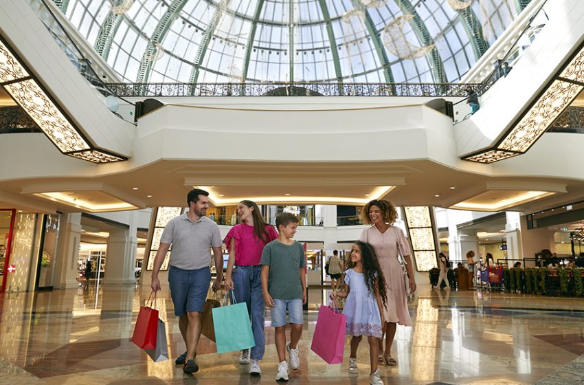  YOUR GUIDE TO THE BEST SHOPPING DEALS AND RETAIL EXPERIENCES IN DUBAI THIS EID AL FITR