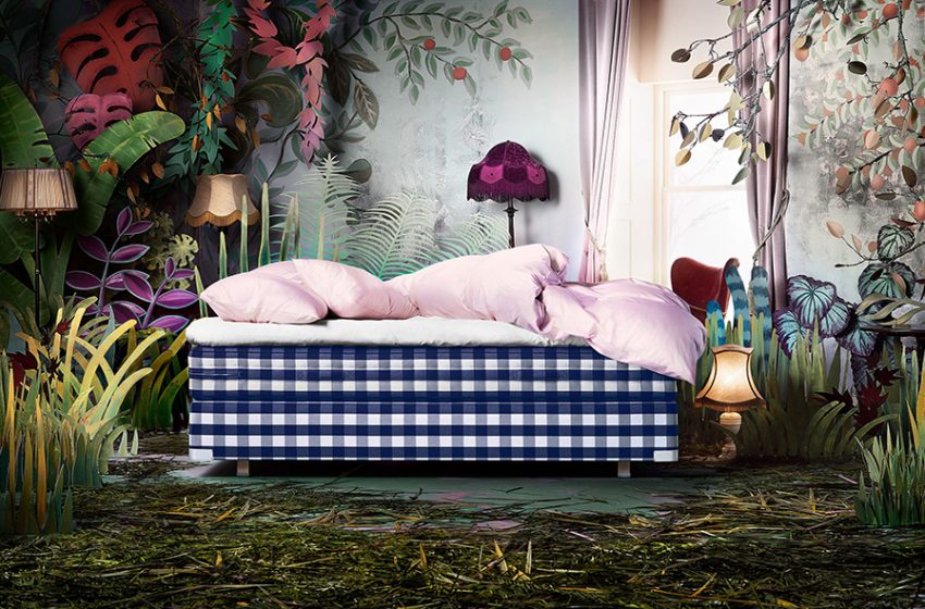  Hästens 2000T® Bed and Blue Check® pattern turns 45