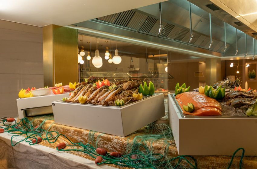  ثمار البحر الشهية تنتظركم في مطعم كرست في فندق شتيجنبرجر الدوحة 