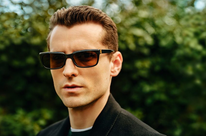  DUNHILL FRAMES FEATURED IN THE 2023 EYEWEAR CAMPAIGN