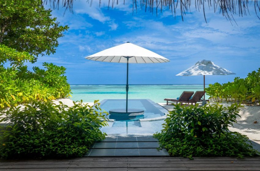  LUX* South Ari Atoll Unveils New Romantic Beach Pool Villas