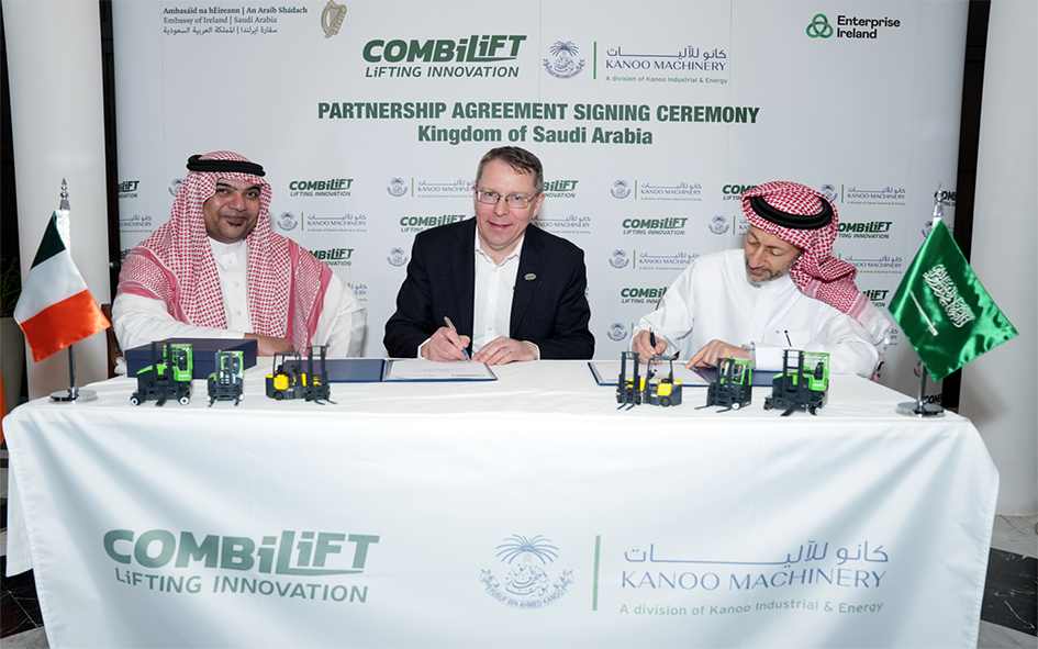 Partnership Agreement Signed between Kanoo Machinery UAE & KSA and