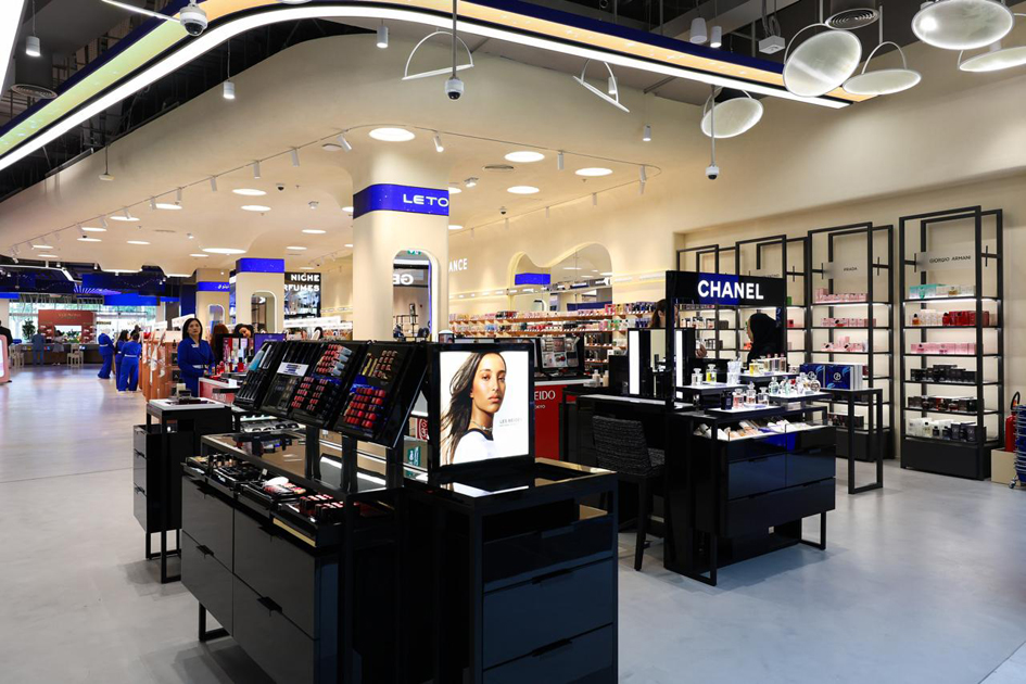 LETOILE — the hottest new beauty retailer opened its FLAGSHIP BEAUTY