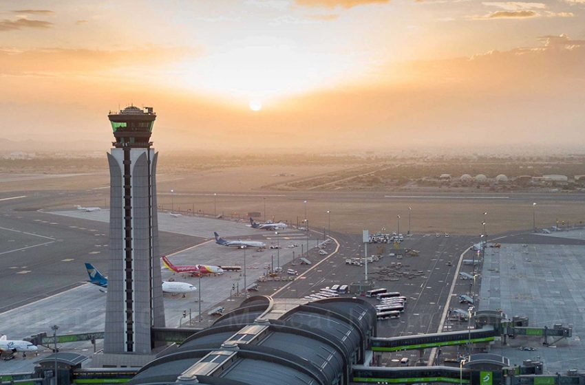  ” مطارات عُمان ” تحقق نموًّا بنسبة 9 ‎ بالمائة في عدد المسافرين خلال أبريل الماضي