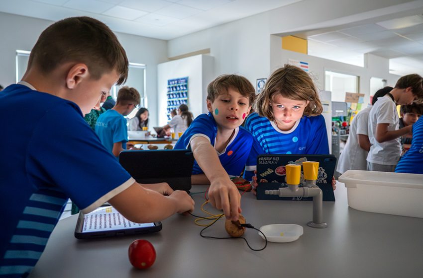  مدرسة سيتيزنز تعيد رسم المشهد التعليمي في دولة الإمارات من خلال نموذج مبتكر يرتكز على تنمية التفكير الرّيادي وتأسيس الأعمال