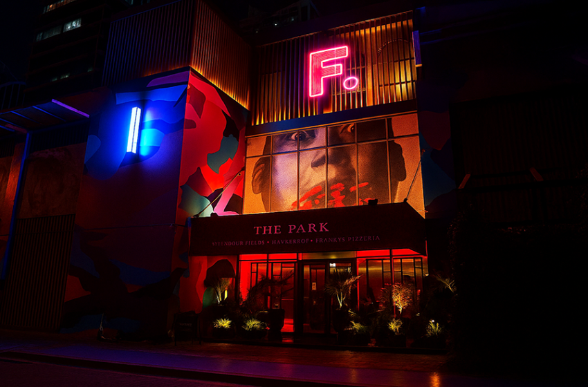  فرانكيز بيتزيريا – نكهات إيطالية أصيلة مع لمسة عصرية على السطح في أبراج بحيرات جميرا